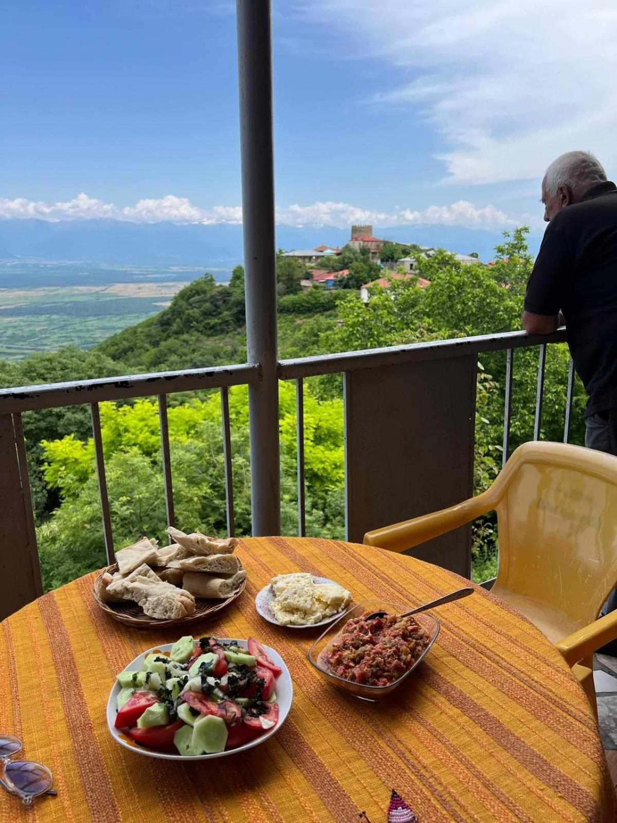 Maya Guest House Sighnaghi Bagian luar foto